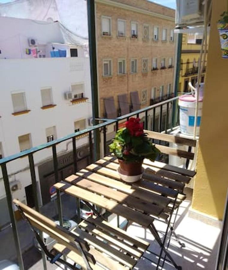 Apartment With 4 Bedrooms In Sevilla With Wonderful City View Furnished Balcony And Wifi 90 Km From The Beach Exterior foto